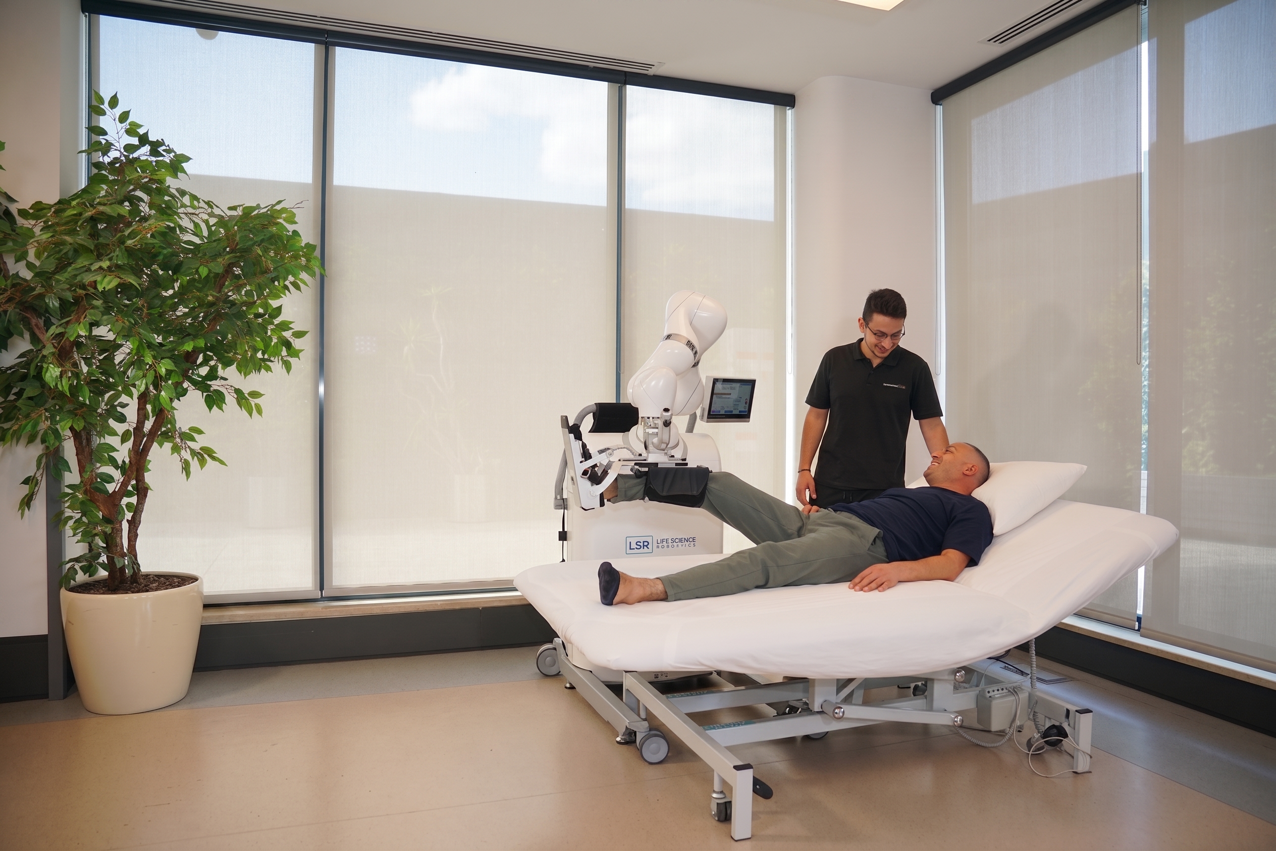 Çok Eksenli Robotik Rehabilitasyon Sistemi